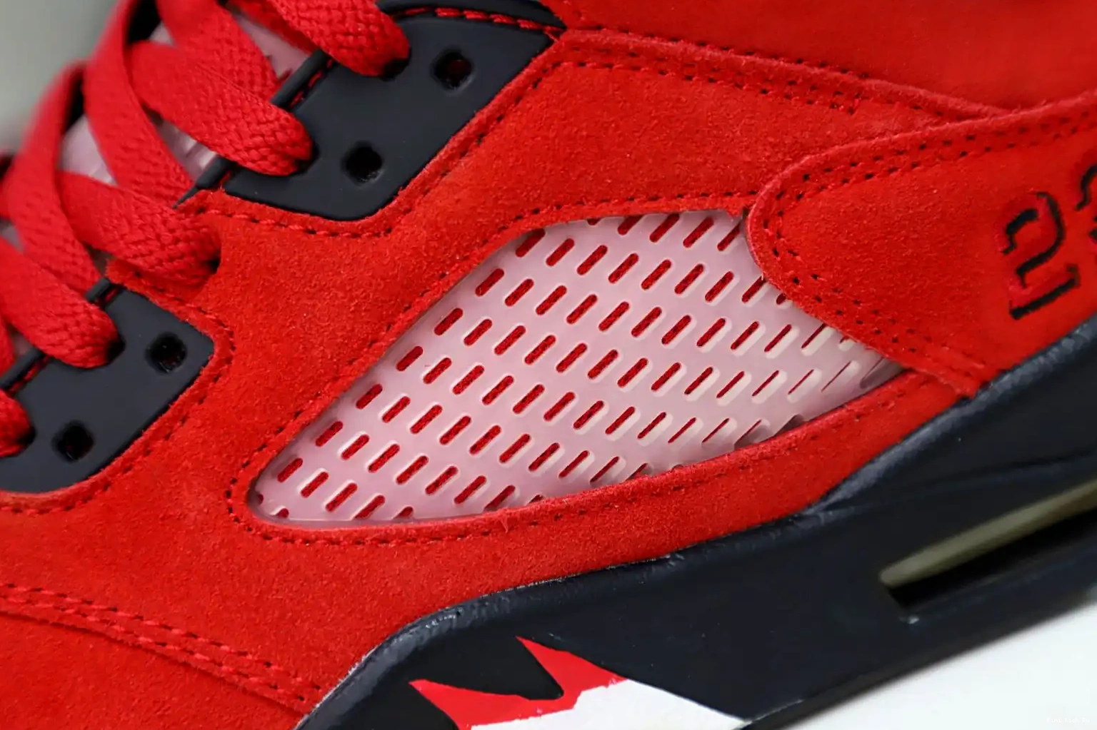 RAGING RETRO RED JORDAN AIR Kimikick SUEDE 5 BULL 0510
